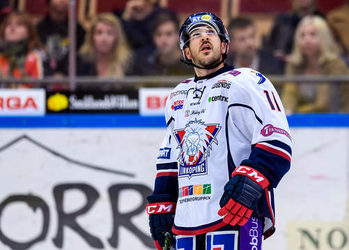 Linköpings Garrett Roe får matchstraff
