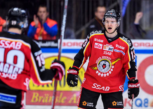 Luleås Julius Junttila jublar