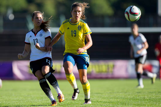 Tysklands Isabella Hartig och Sveriges Loreta Kullashi
