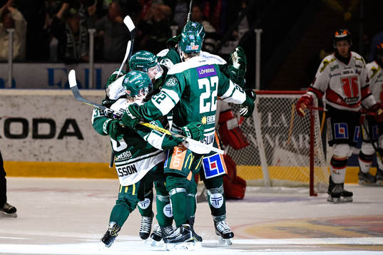Färjestads spelare jublar