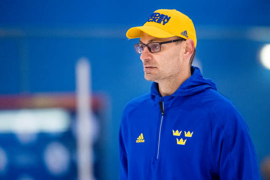 Sveriges assisterande tränare Peter Popovic uunder