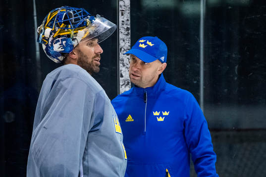 Sveriges målvakt Henrik Lundqvist och målvaktstränare