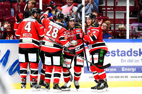 Malmö Redhawks spelare jublar