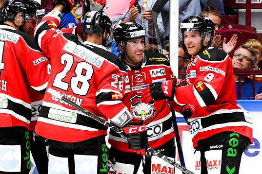 Malmö Redhawks spelare jublar