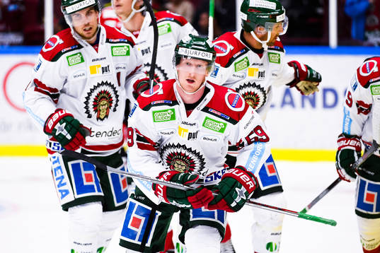 Frölundas Simon Hjalmarsson jublar