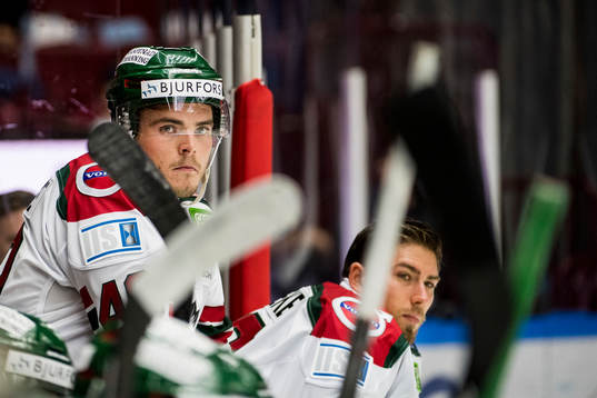 Frölundas Oscar Engsund i båset