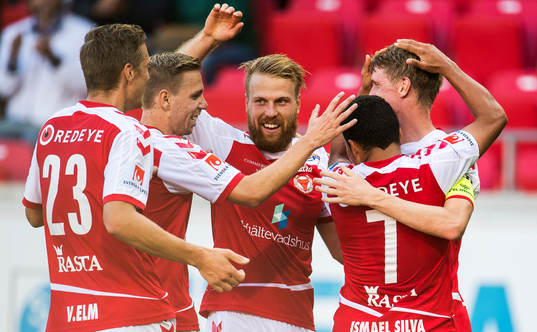 Kalmarsspelarna Viktor Elm, Jonathan Ring, Henri Anier,