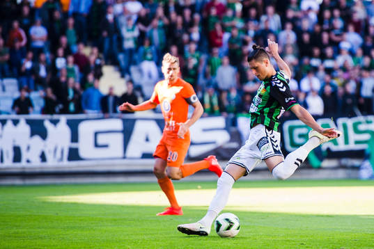 GAIS Luka Mijaljevic skjuter
