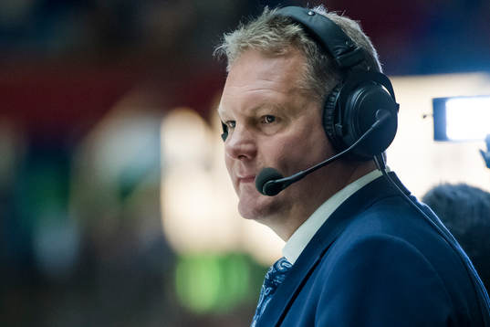 Kommentator Arto Blomsten