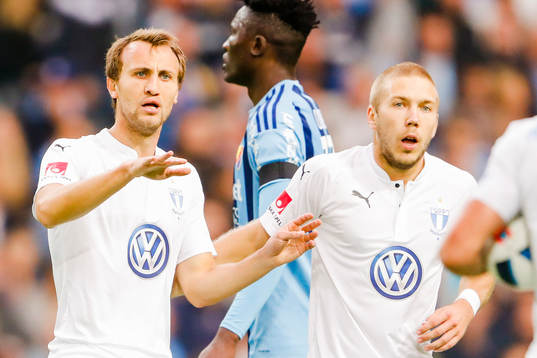 Malmö FFs Magnus Wolff Eikrem och Anton Tinnerholm jublar