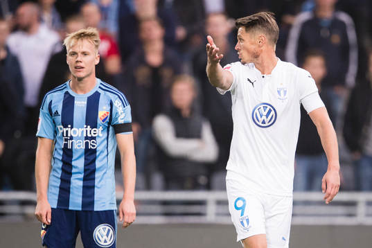 Djurgårdens Elliot Käck oxh Malmö FFs Markus Rosenberg