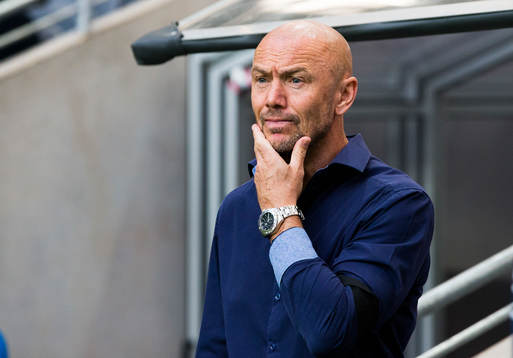 Djurgårdens tränare Mark Dempsey innan fotbollsmatchen i