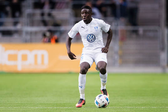 Malmö FFs Pa Konate med bollen