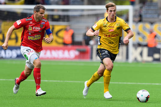 Elfsborgs Simon Olsson och Falkenbergs Stefan Rodevåg