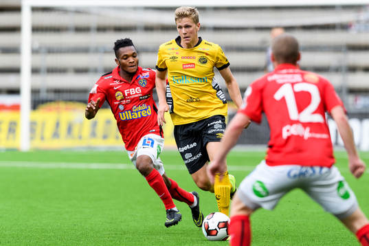 Elfsborgs Joakim Nilsson och Falkenbergs Enock Kwakwa