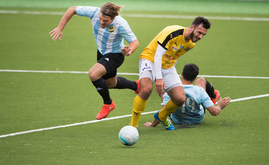 IFK Hässleholms Pontus Björnsson och Diego Delgado i