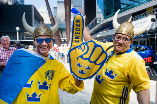 Två svenska supportrar