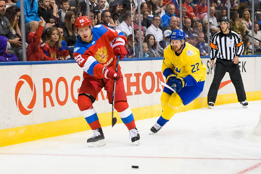 Rysslands Nikita Zaitsev och Sveriges Daniel Sedin