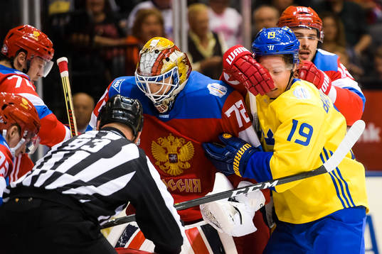 Rysslands målvakt Sergei Bobrovsky och Artem Anisimov i