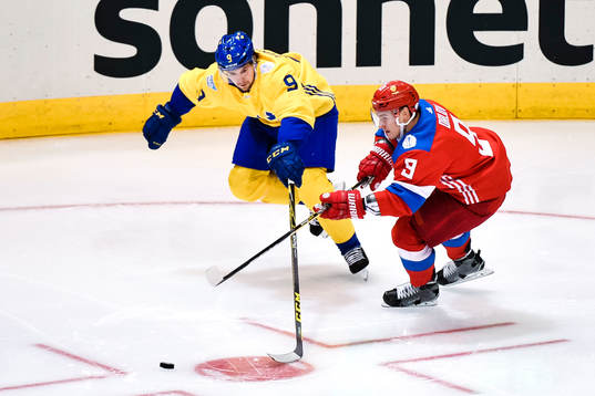Sveriges Filip Forsberg och Rysslands Dmitry Orlov