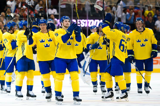 Sveriges Filip Forsberg tackar publiken