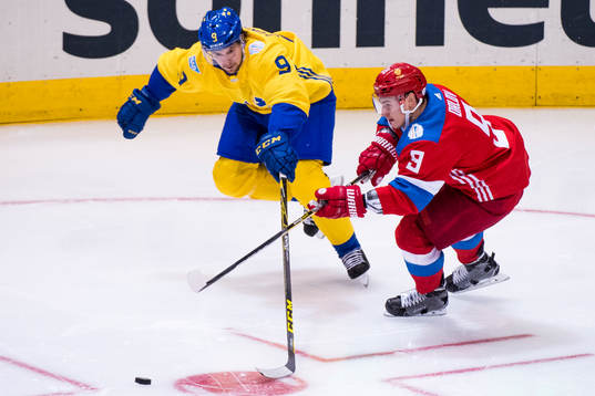 Sveriges Filip Forsberg och Rysslands Dmitry Orlov