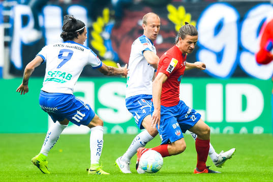Helsingborgs Jesper Lange i kamp mot Norrköpings David