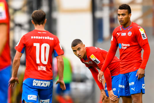 Helsingborgs Anton Wede , Tyrell Rusike och Jordan Larsson