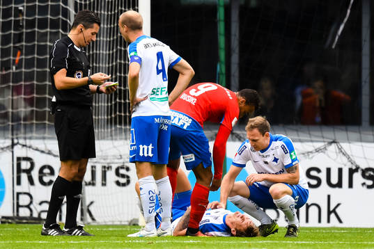Norrköpings Linus Wahlqvist har ont