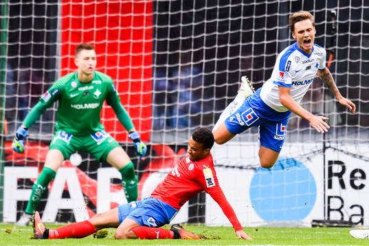 Helsingborgs Tyrell Rusike och Norrköpings Linus Wahlqvist