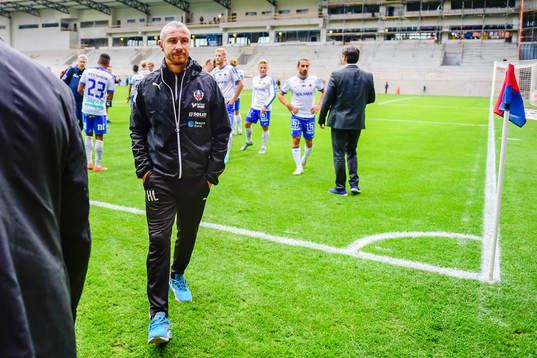 Helsingborgs manager Henrik Larsson deppar
