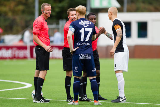 Bläddra bland fler bilder av Fotboll, Division 1, Utsikten - Qviding