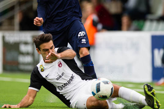 Qvidings Besim Alimi vinner en duell