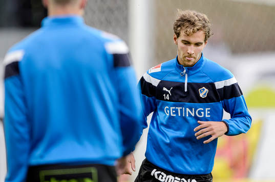 Halmstads Alexander Henningsson före fotbollsmatchen i
