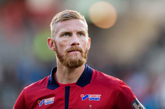 Örgrytes Fredrik Björck före fotbollsmatchen i