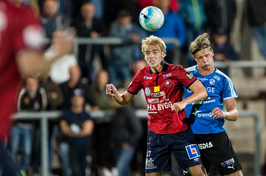 Örgrytes Anton Henriksson  och Halmstads Marcus Johansson