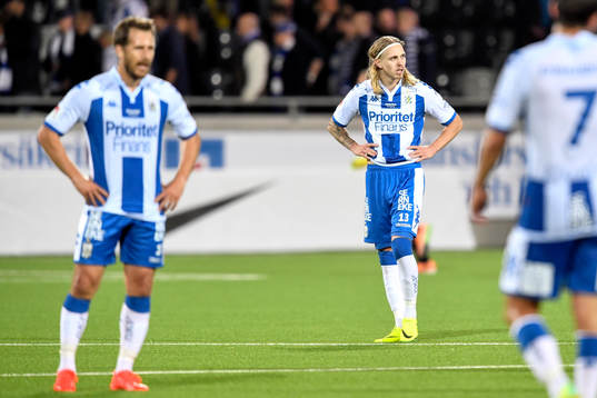 IFK Göteborgs Tobias Hysén och Elias Mar Omarsson deppar