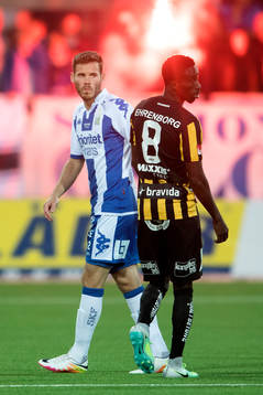 IFK Göteborgs Emil Salomonsson och Häckens Mirad Garza