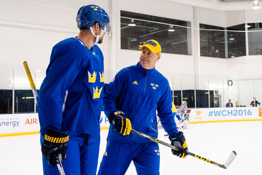 Sveriges Mattias Ekholm och förbundskapten Rikard Grönborg