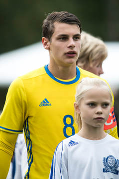 Sveriges Kevin Ackermann i fotbollsmatchen mellan Sverige