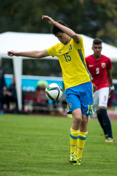 Sveriges Helmer Andersson i fotbollsmatchen mellan Sverige