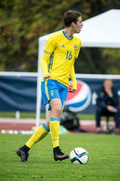 Sveriges Gabriel Wallentin i fotbollsmatchen mellan Sverige