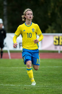 Sveriges Marcus Kanto i fotbollsmatchen mellan Sverige och