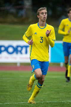 Sveriges Alan Hjulström i fotbollsmatchen mellan Sverige