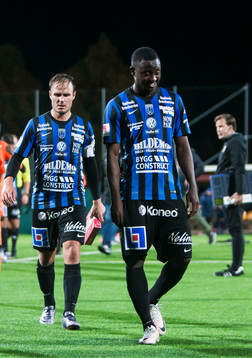 Sirius Moses Ogbu och Niklas Busch Thor deppar
