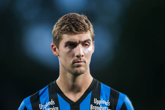 Sirius Patrick Hopkins med ett plåster