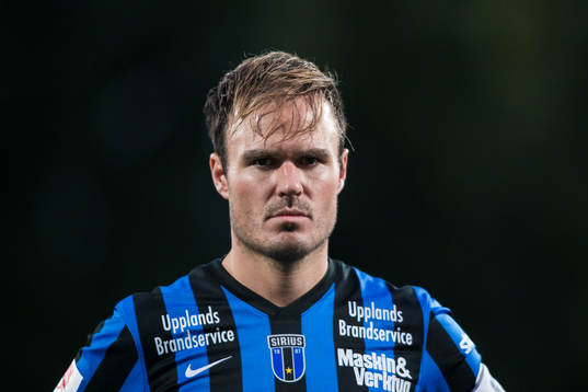 Sirius Niklas Busch Thor innan fotbollsmatchen i Superettan