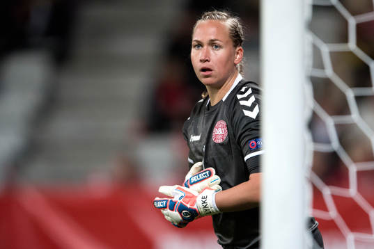 Danmarks målvakt Stina Petersen