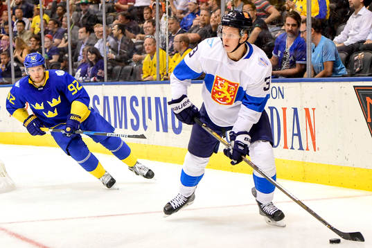 Sveriges Gabriel Landeskog och Finlands Olli Määttä