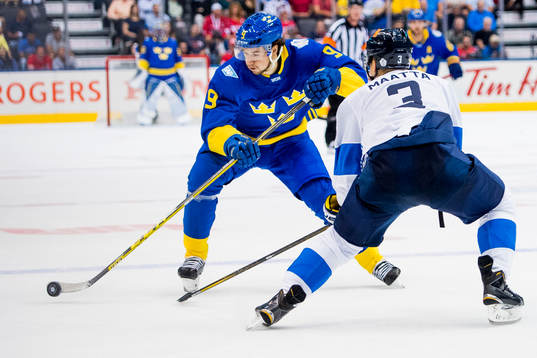 Sveriges Filip Forsberg och Finlands Olli Määttä